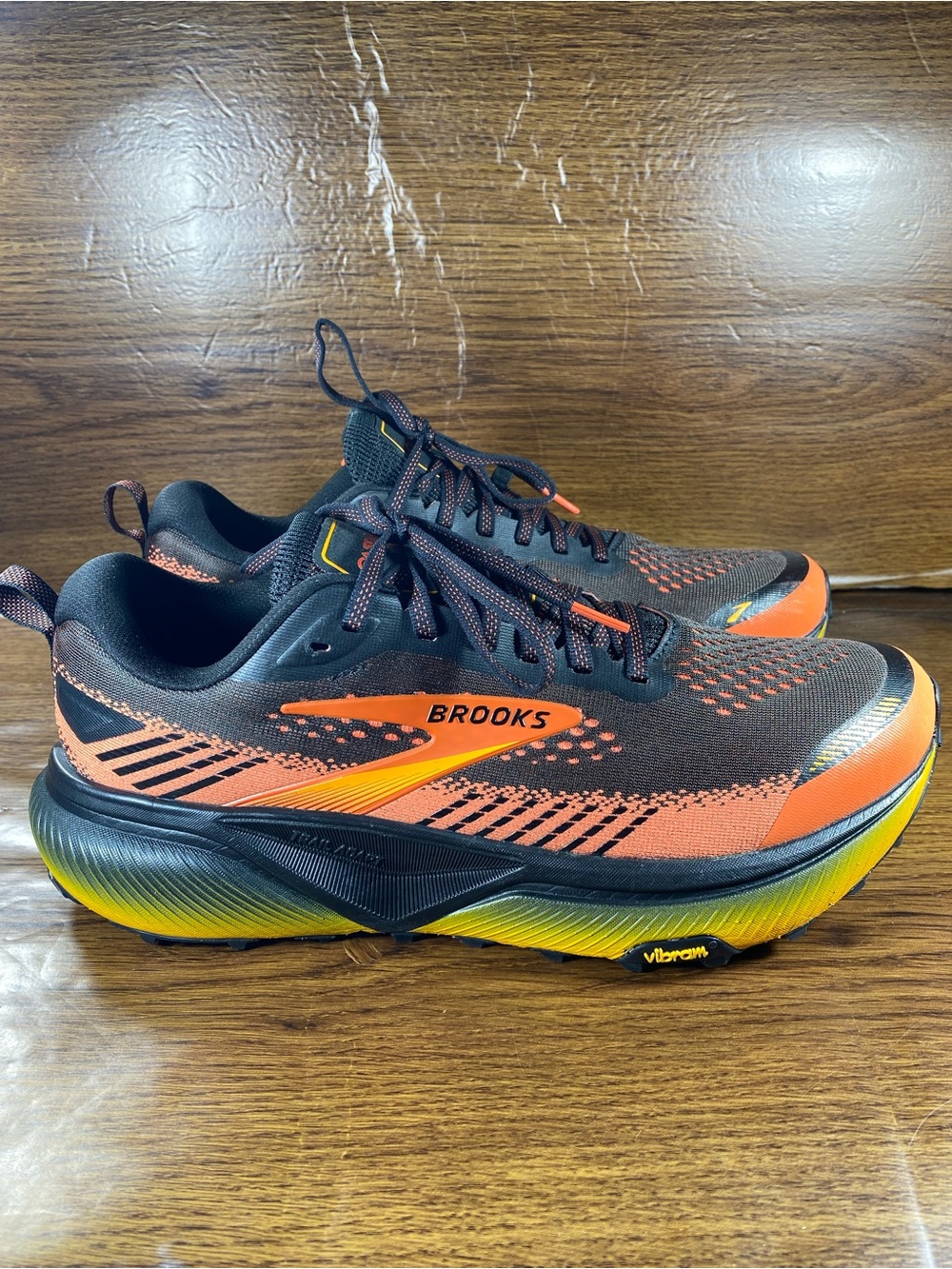 Brooks Cascadia 20 Mens shoe size 11.5